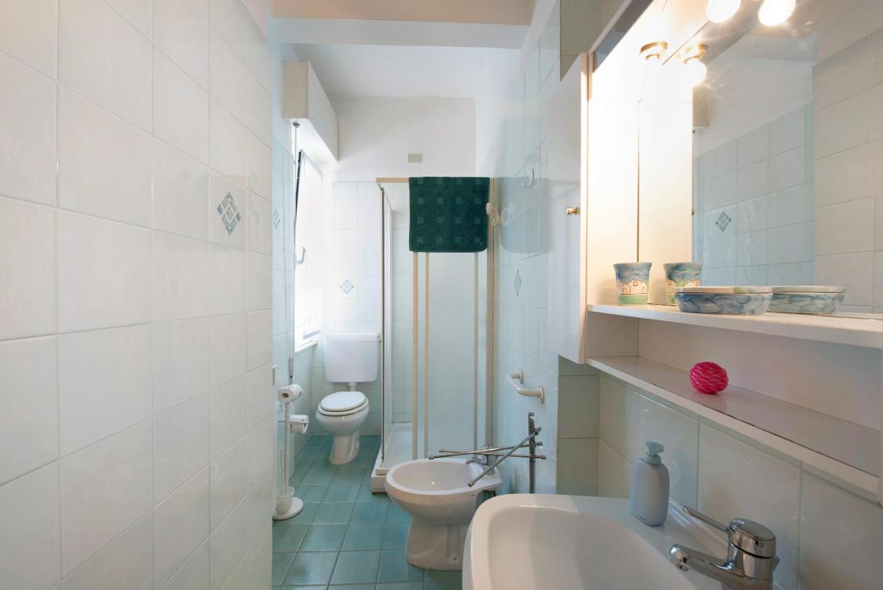 Trilocale Mazzini Con 2 Balconi Daire Varazze Dış mekan fotoğraf