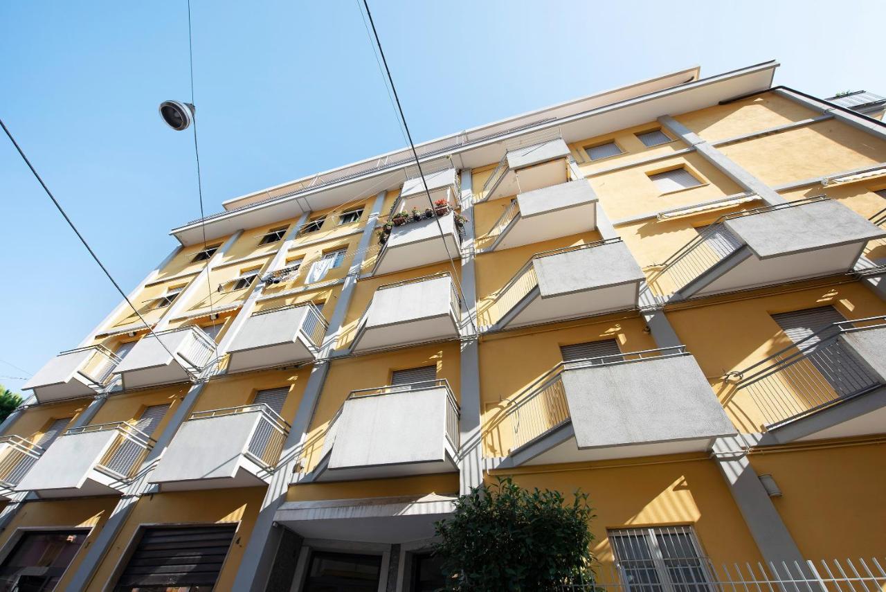 Trilocale Mazzini Con 2 Balconi Daire Varazze Dış mekan fotoğraf